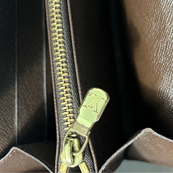 Authentic Louis Vuitton Damier ebene Sarah wallet - Picture 9 of 10